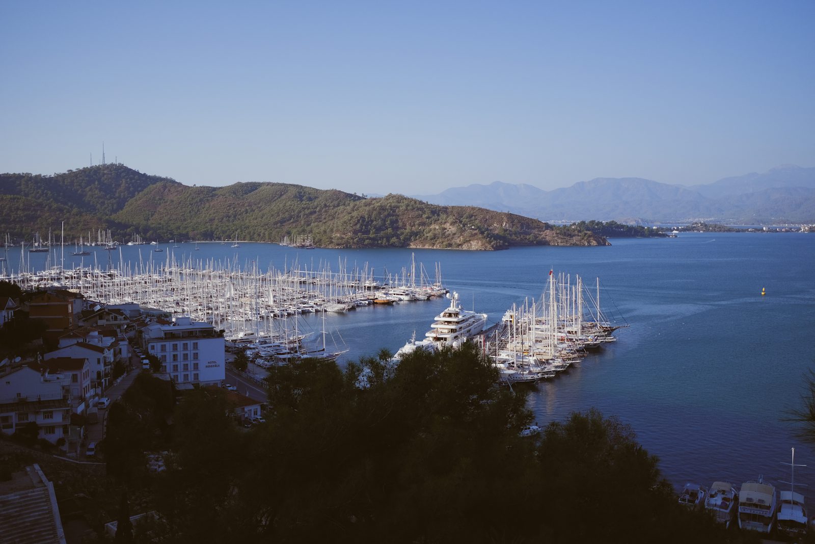 Fethiye körfezi ve şehir manzarası