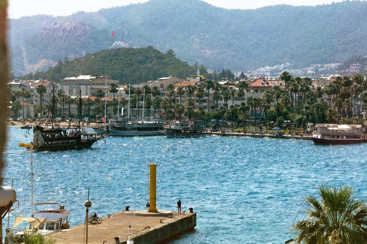 Marmaris limanı ve körfez manzarası